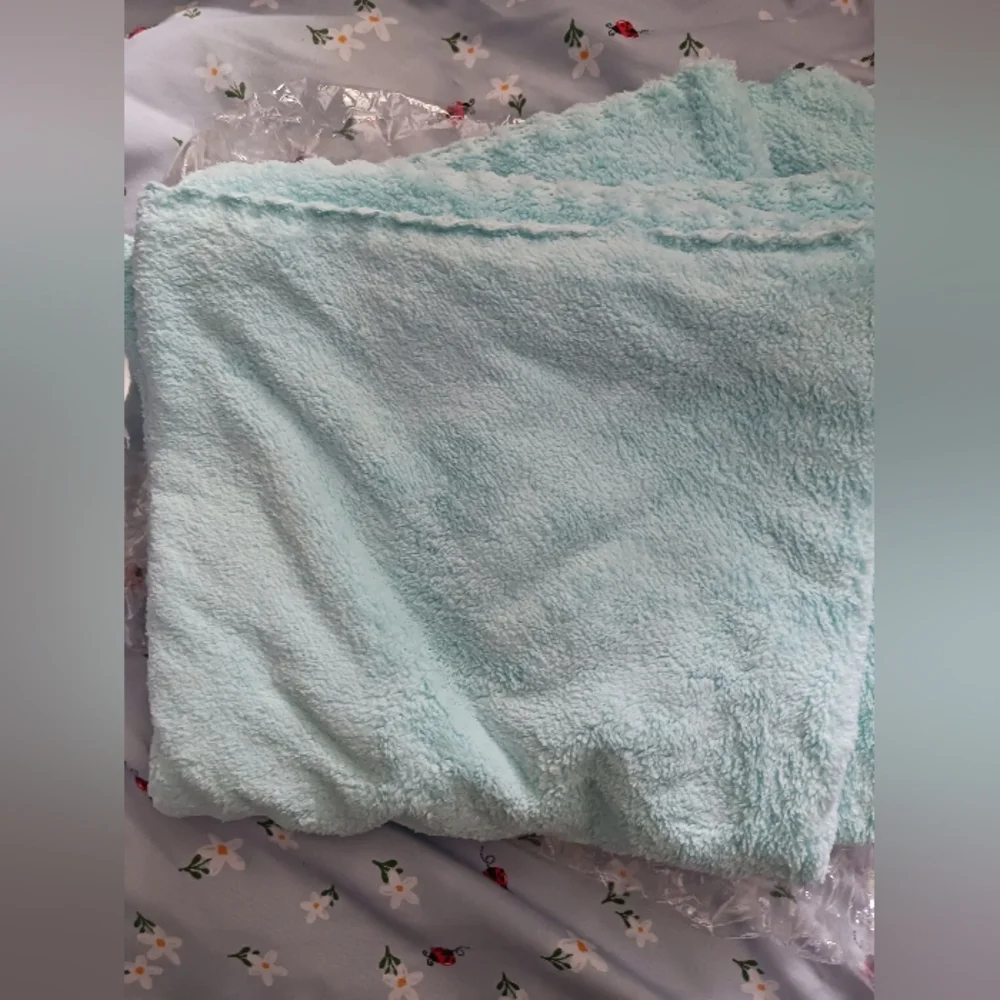 New soft face/hand towels two towels